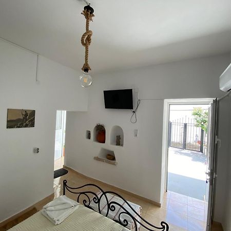 Casa Elafonisi N1- 10Min From The Beach Plokamiana Exterior photo