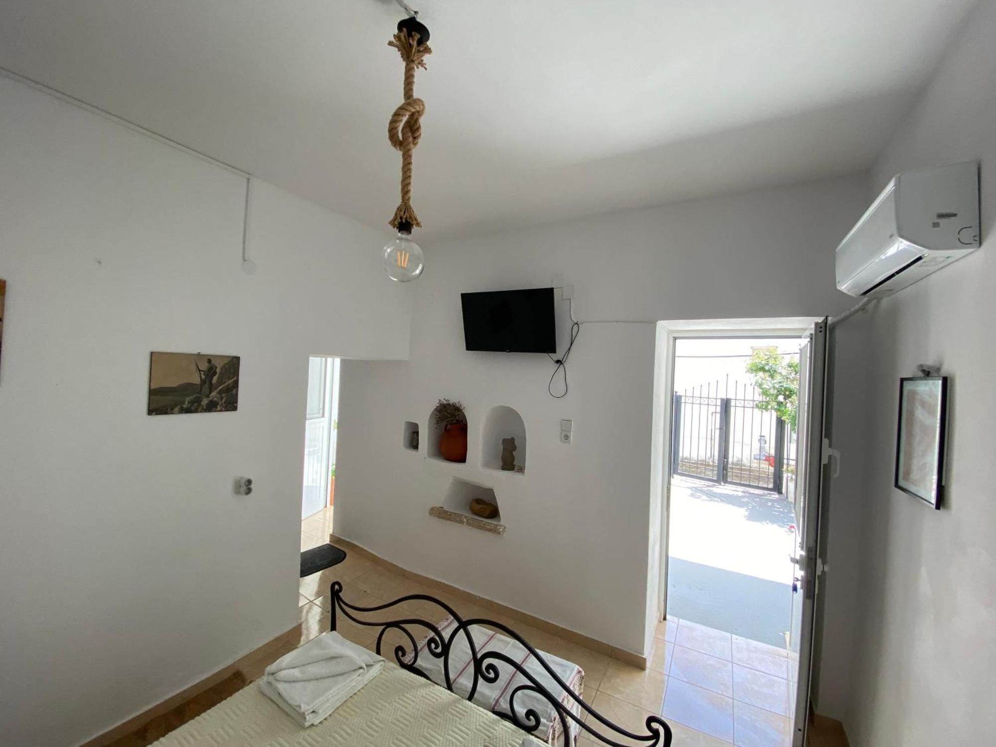 Casa Elafonisi N1- 10Min From The Beach Plokamiana Exterior photo
